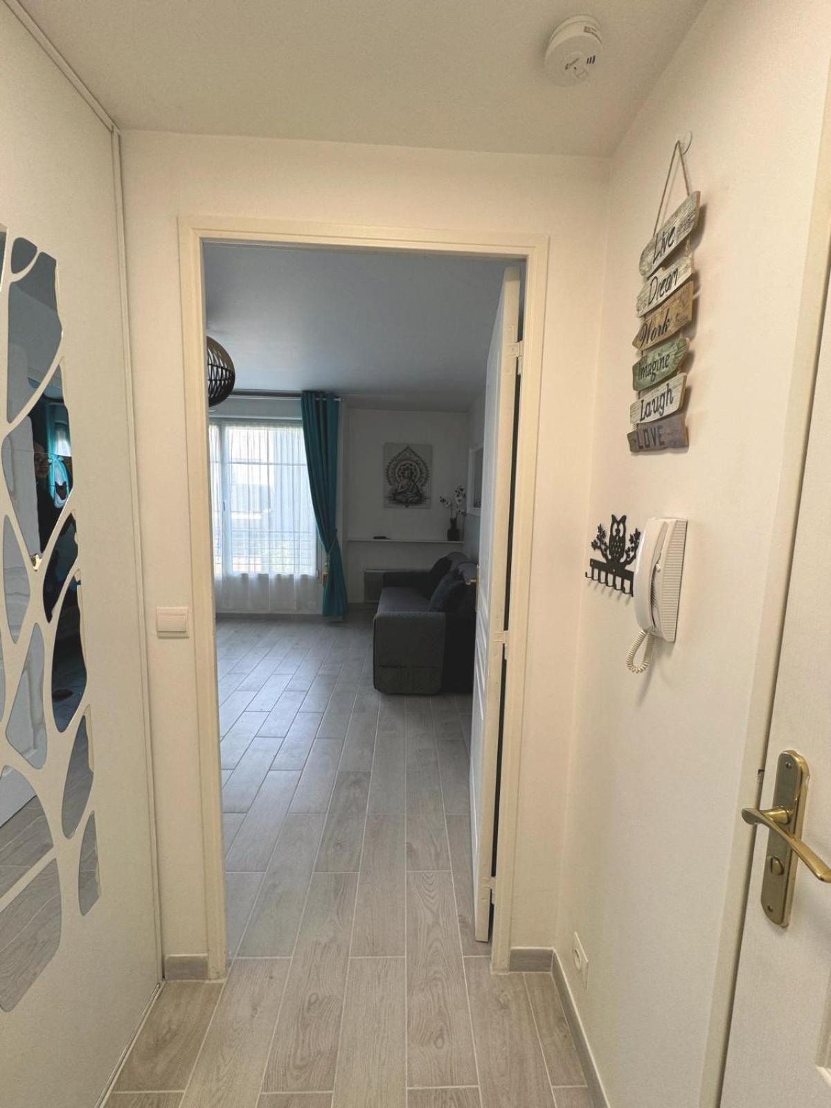 Appartement Magnolia 40M2, Parking Et Wifi Gratuit مونتِفرا المظهر الخارجي الصورة